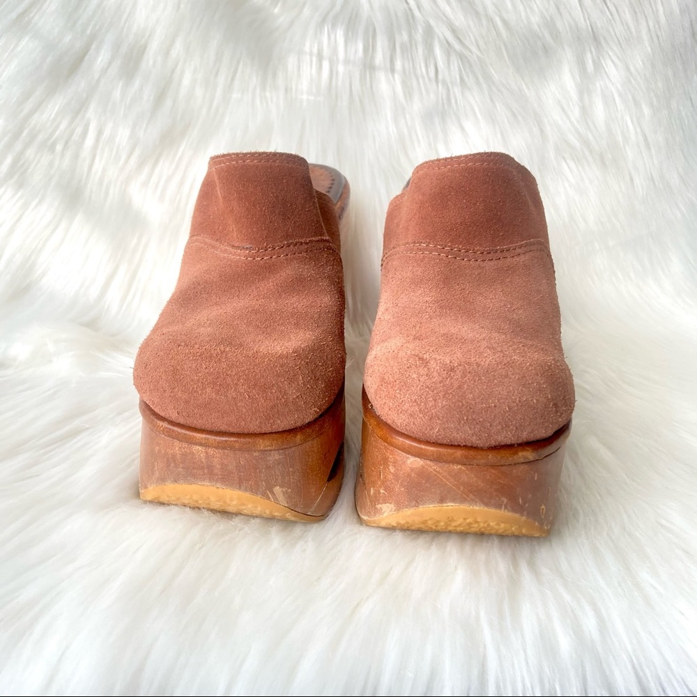 Vintage 1970’s Wood Suede Platform Clogs - Picture 6 of 13